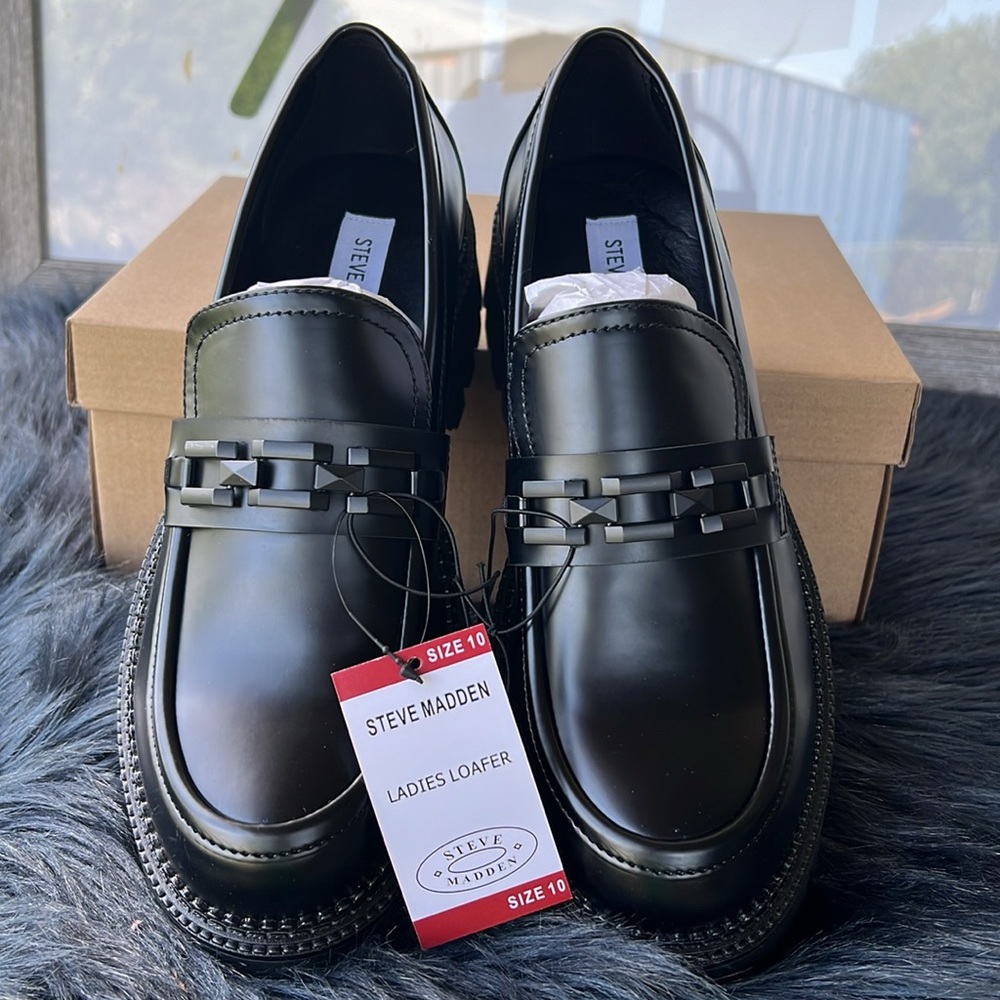 Steve Madden Ladies Loafers - Picture 3 of 10
